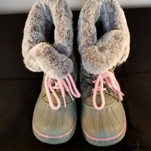 Gently used Girls winter boots